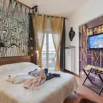 Lodge&art San Francesco ホームステイ