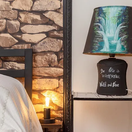 Lodge&art San Francesco Homestay *